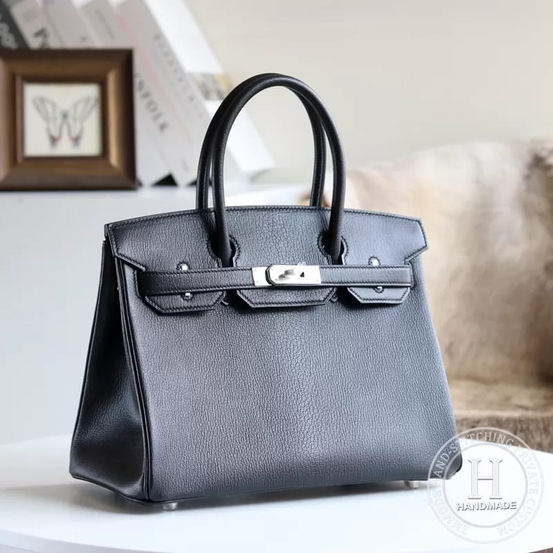 C37 GOLD Jonathan BIRKIN 30 GHW-8673