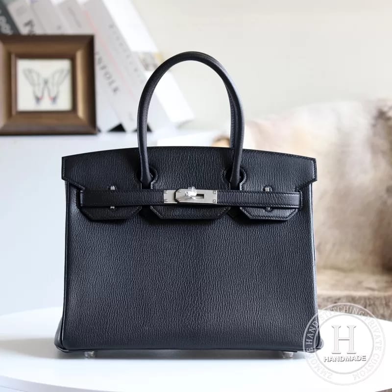 C37 GOLD Jonathan BIRKIN 30 GHW-8673