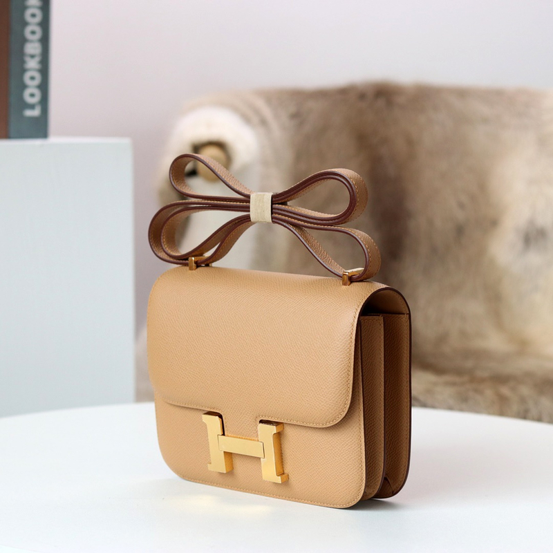 Hermes Constance 18cm Epsom 0M Chai GHW PHW