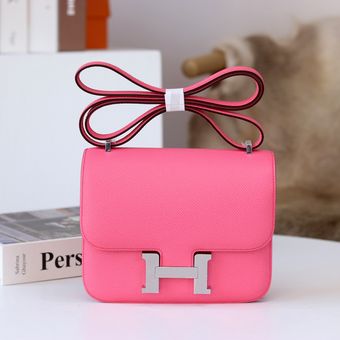 Hermes mini Constance 18 outfit #hermesbag #designerbag
