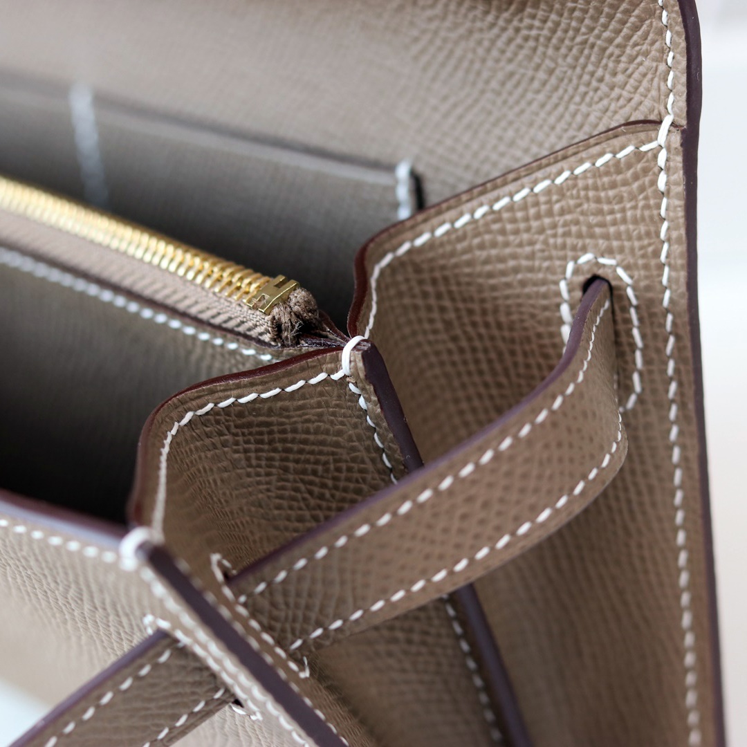 kelly wallet