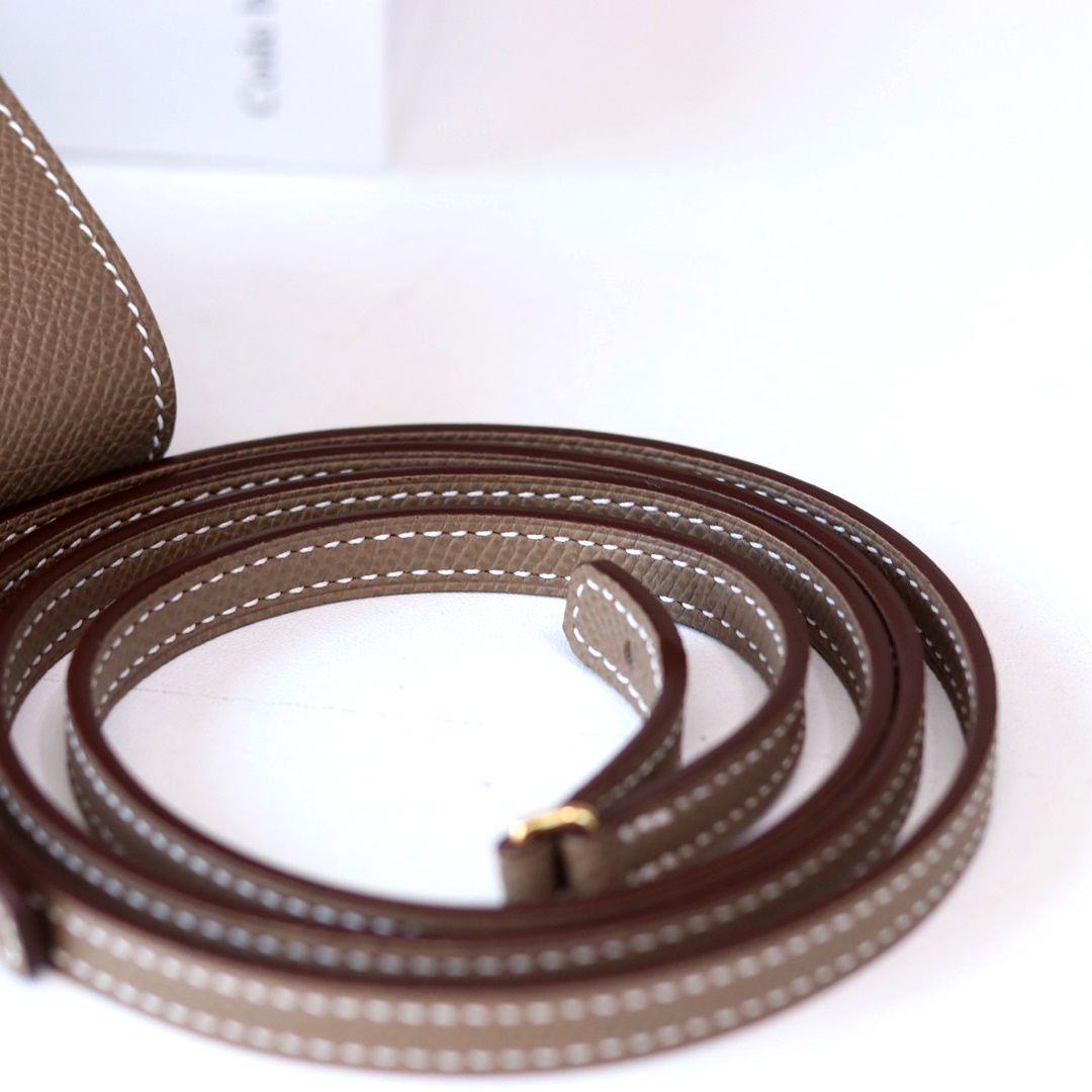 kelly wallet