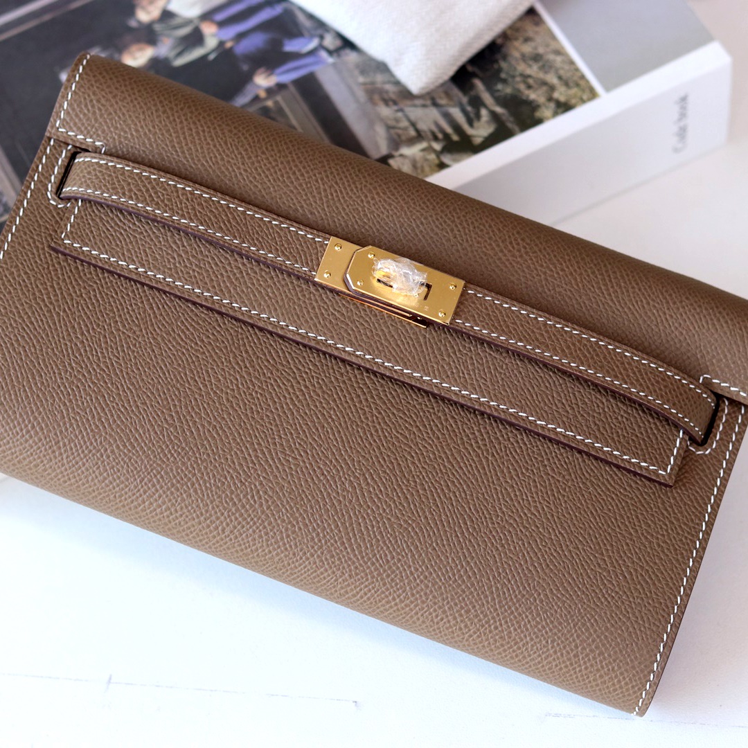 kelly wallet