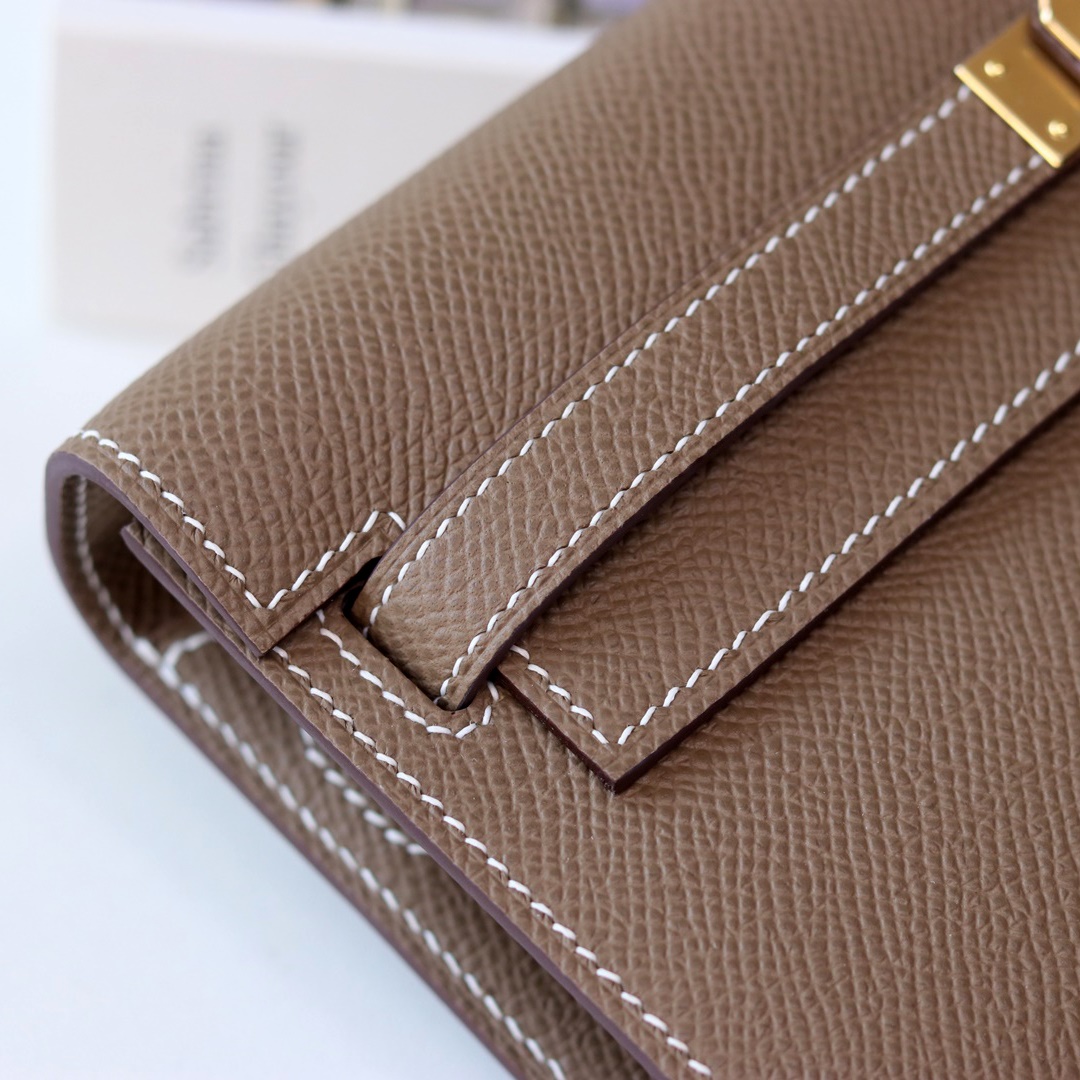 kelly wallet