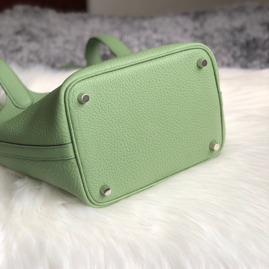 Hermes Picotin Lock 18 3I Vert Criquet Hermes Picotin Lock 18 3I Vert Criquet