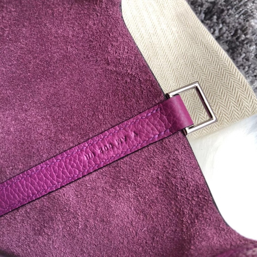 Hermes Picotin Lock 18 P9 Anemone taurillon Clemence Hermes Picotin Lock 18 P9 Anemone taurillon Clemence