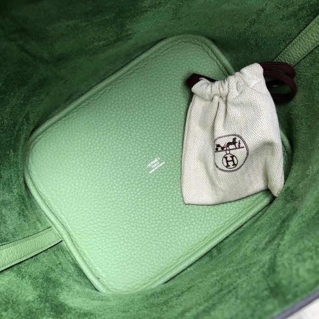 Hermes Picotin Lock 22 3I Vert Criquet Hermes Picotin Lock 22 3I Vert Criquet
