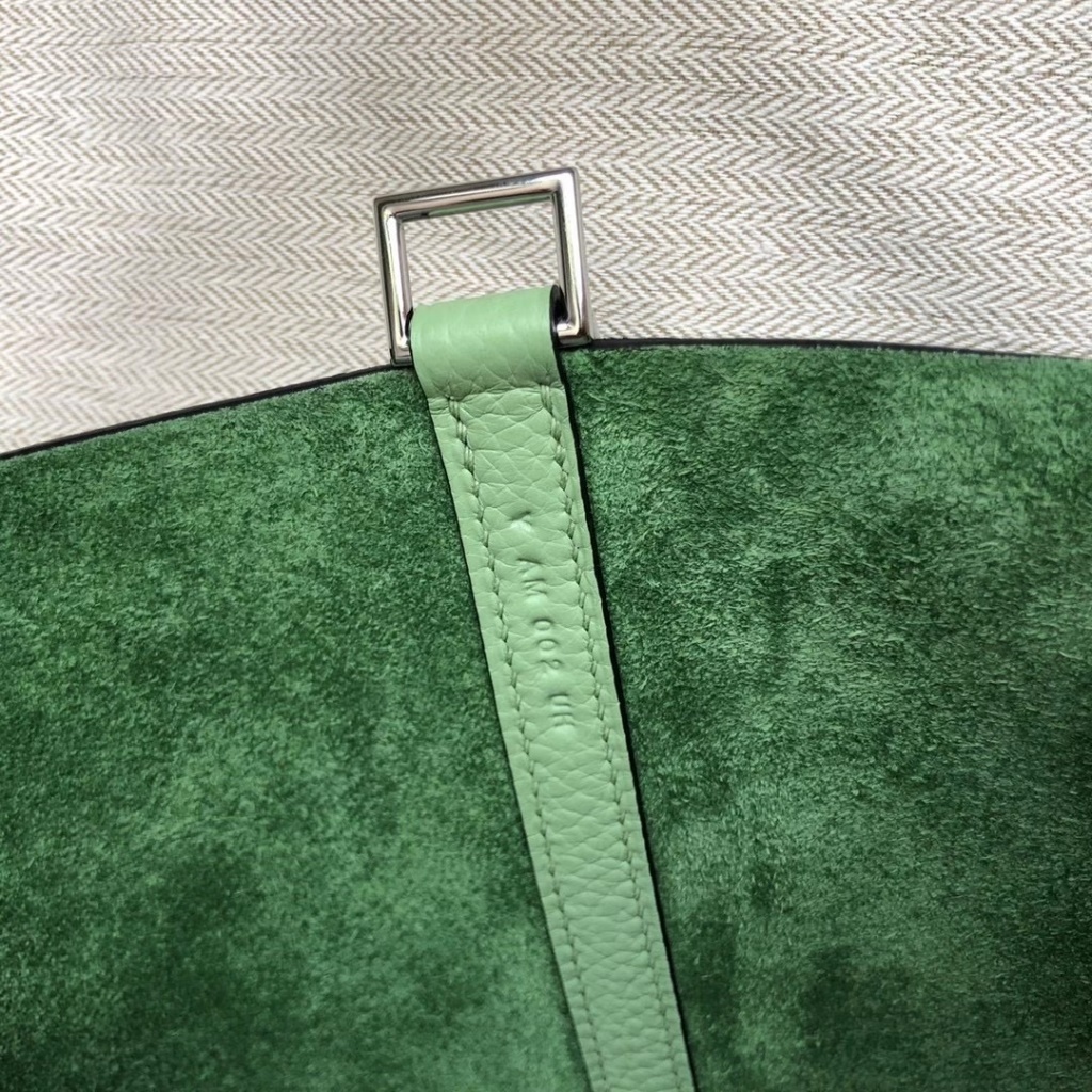 Hermes Picotin Lock 22 3I Vert Criquet Hermes Picotin Lock 22 3I Vert Criquet