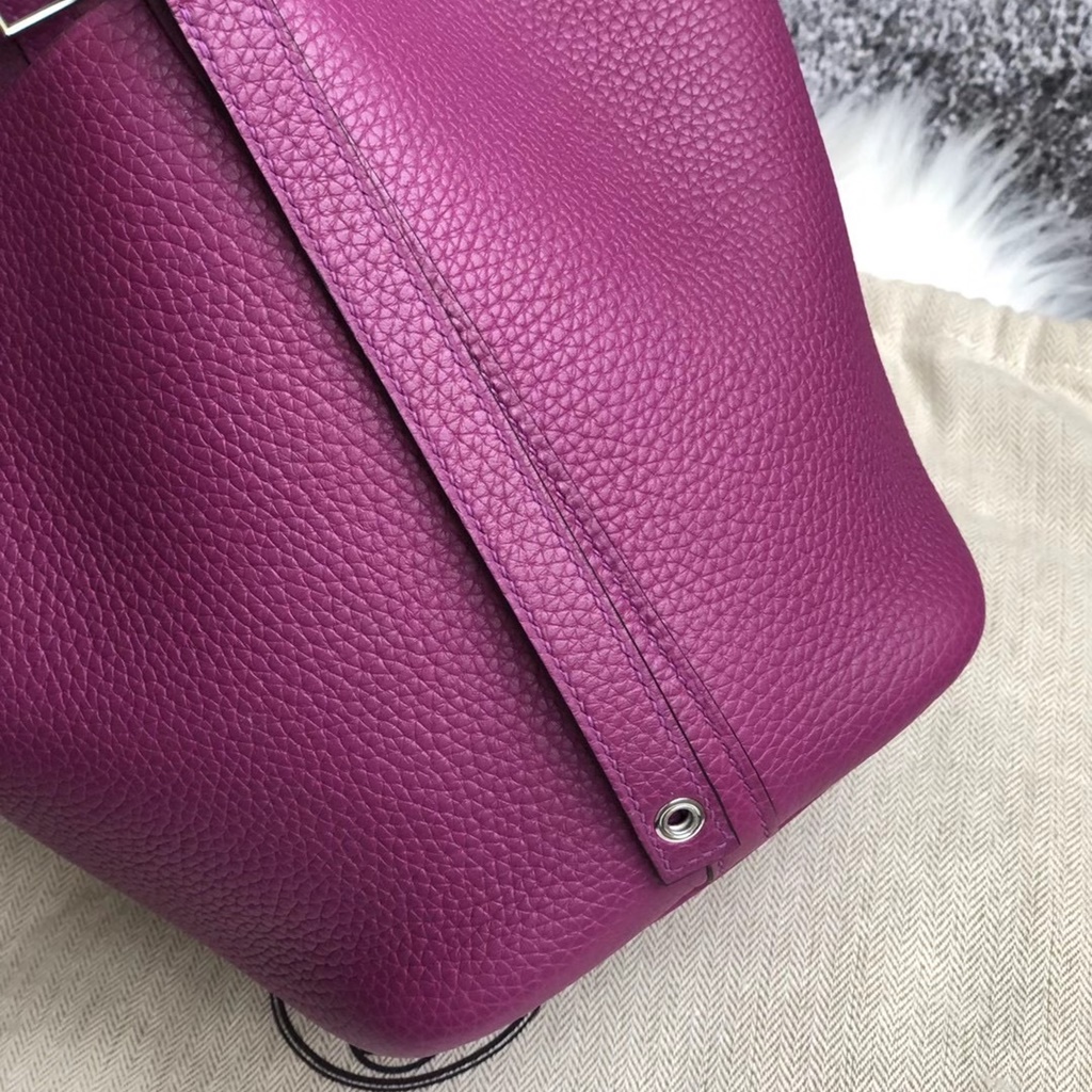 Hermes Picotin Lock 18 P9 Anemone taurillon Clemence Hermes Picotin Lock 18 P9 Anemone taurillon Clemence