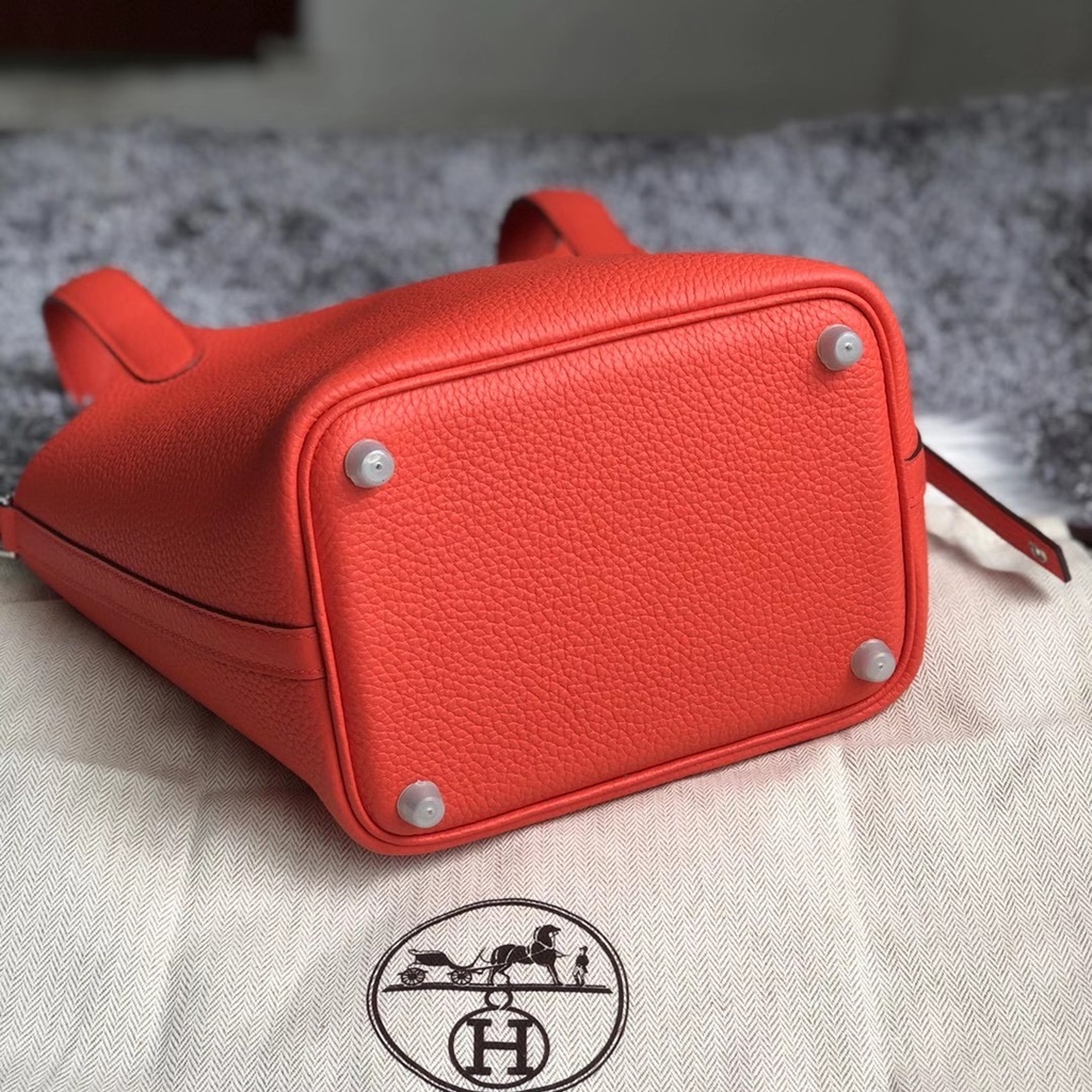 Hermes Picotin Lock 18 9J Feu taurillon Clemence Hermes Picotin Lock 18 9J Feu taurillon Clemence