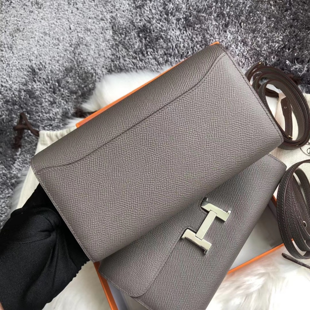 Hermes Constance wallet to go WOC 8F Etain