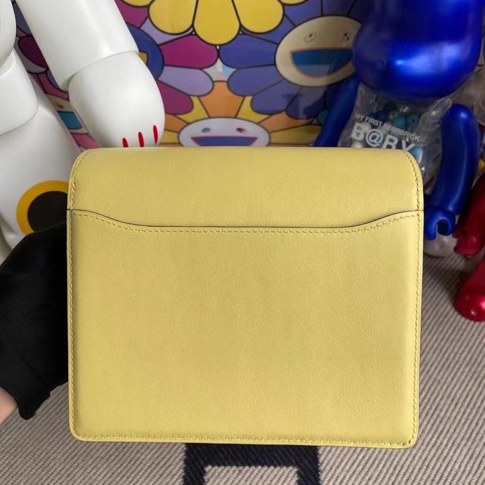 Hermes Roulis Mini 18cm 1Z jaune poussin Hermes Roulis Mini 18cm 1Z jaune poussin