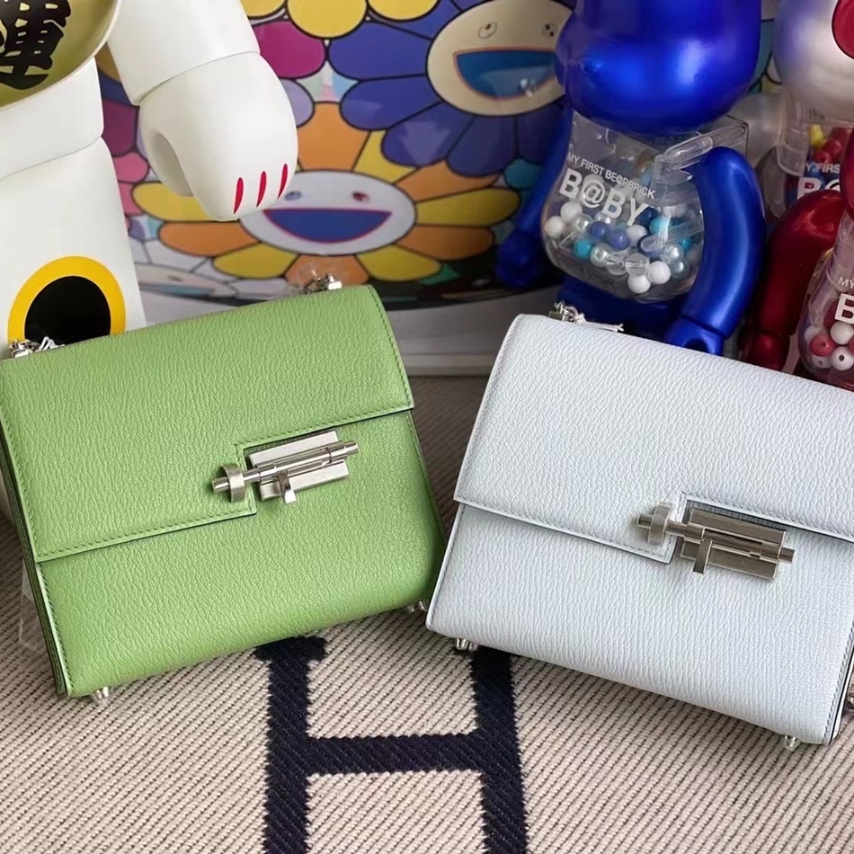 Hermes Verrou Mini 17 Chevre Mysore 3I Vert Criquet Hermes Verrou Mini 17 Chevre Mysore 3I Vert Criquet