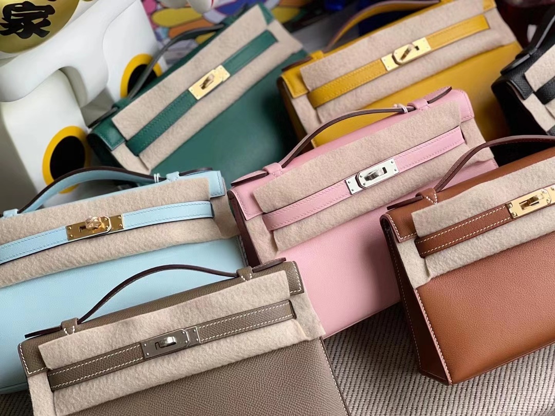 Hermes MiniKelly Pochette Epsom 18 Etoupe Hermes MiniKelly Pochette Epsom 18 Etoupe