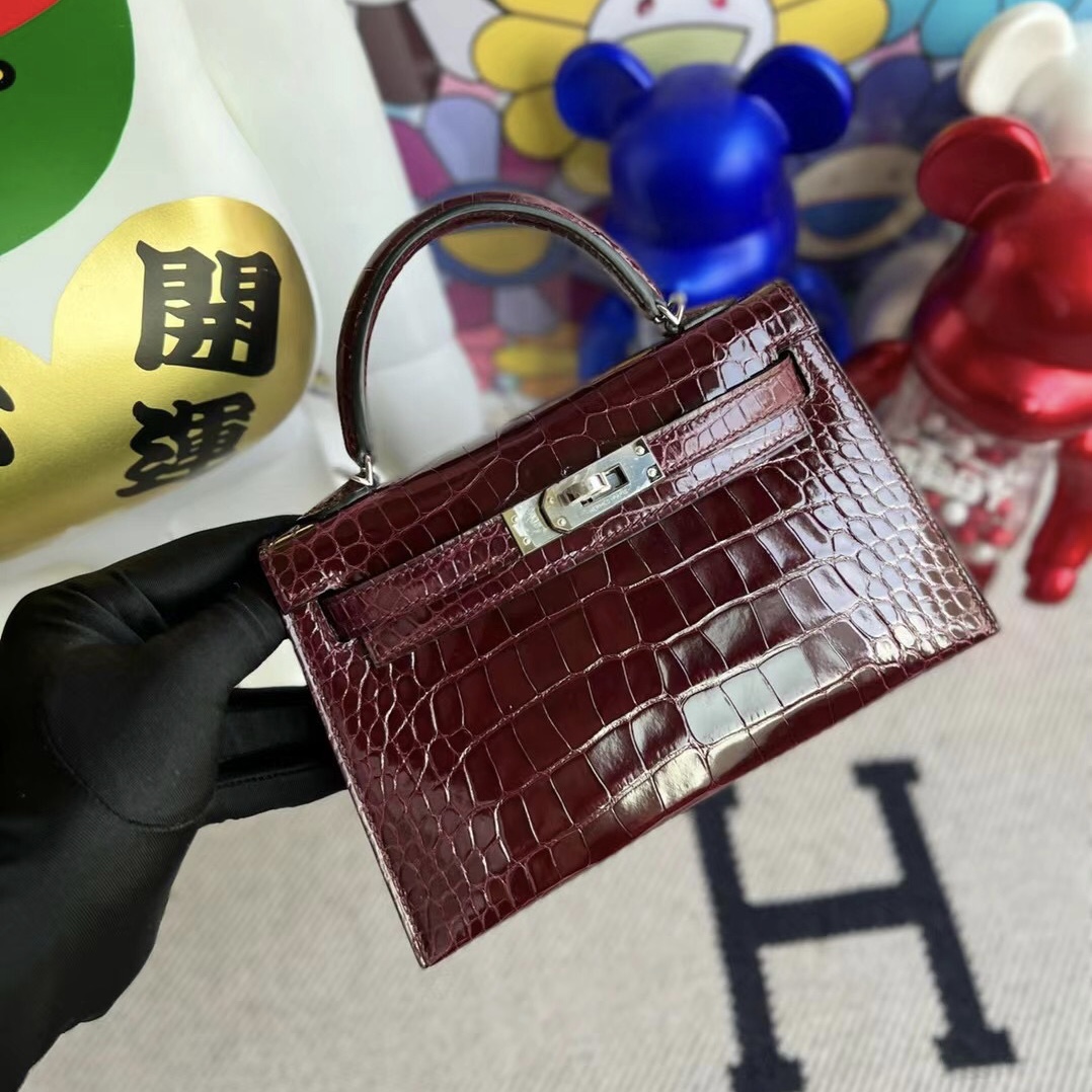 Hermès Kelly Mini II 57 Bordeaux shiny alligator crocodile PHW Hermès Kelly Mini II 57 Bordeaux shiny alligator crocodile PHW