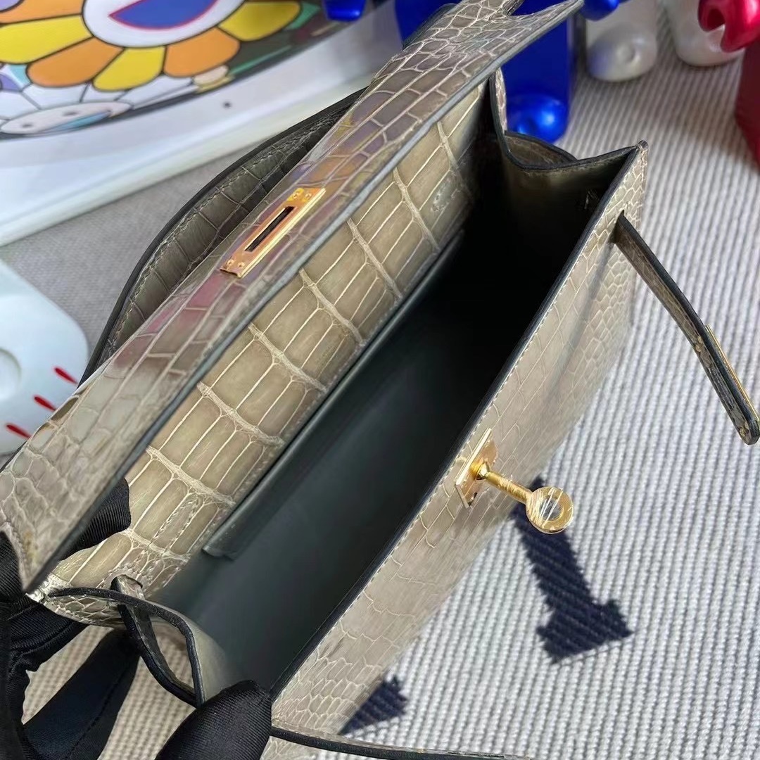 Hermes MiniKelly Pochette 22cm CC81 gris tourterelle Shiny alligator crocodile Hermes MiniKelly Pochette 22cm CC81 gris tourterelle Shiny alligator crocodile