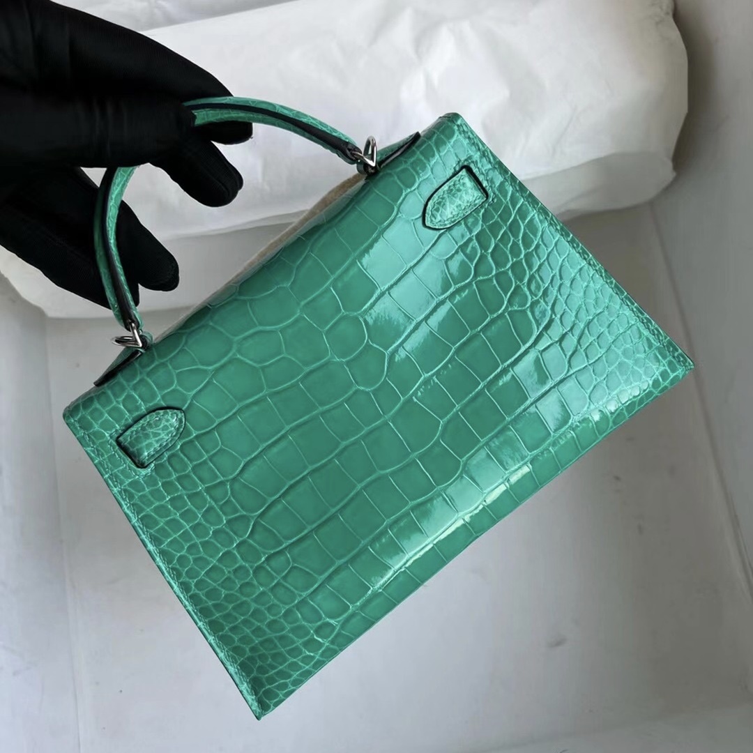 Hermès Kelly Mini II 19cm O6 Vert Jade Hermès Kelly Mini II 19cm O6 Vert Jade