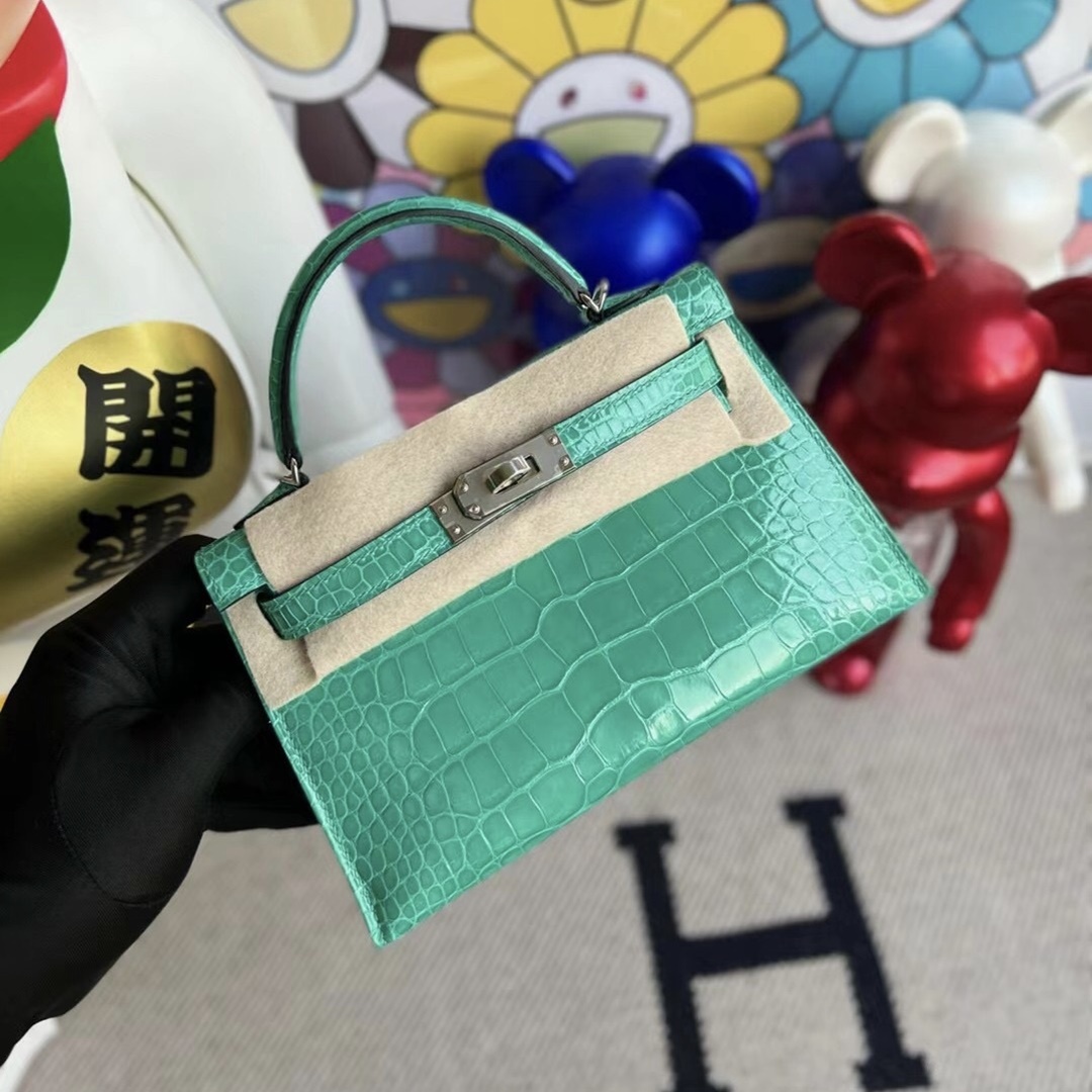 Hermès Kelly Mini II 19cm O6 Vert Jade Hermès Kelly Mini II 19cm O6 Vert Jade