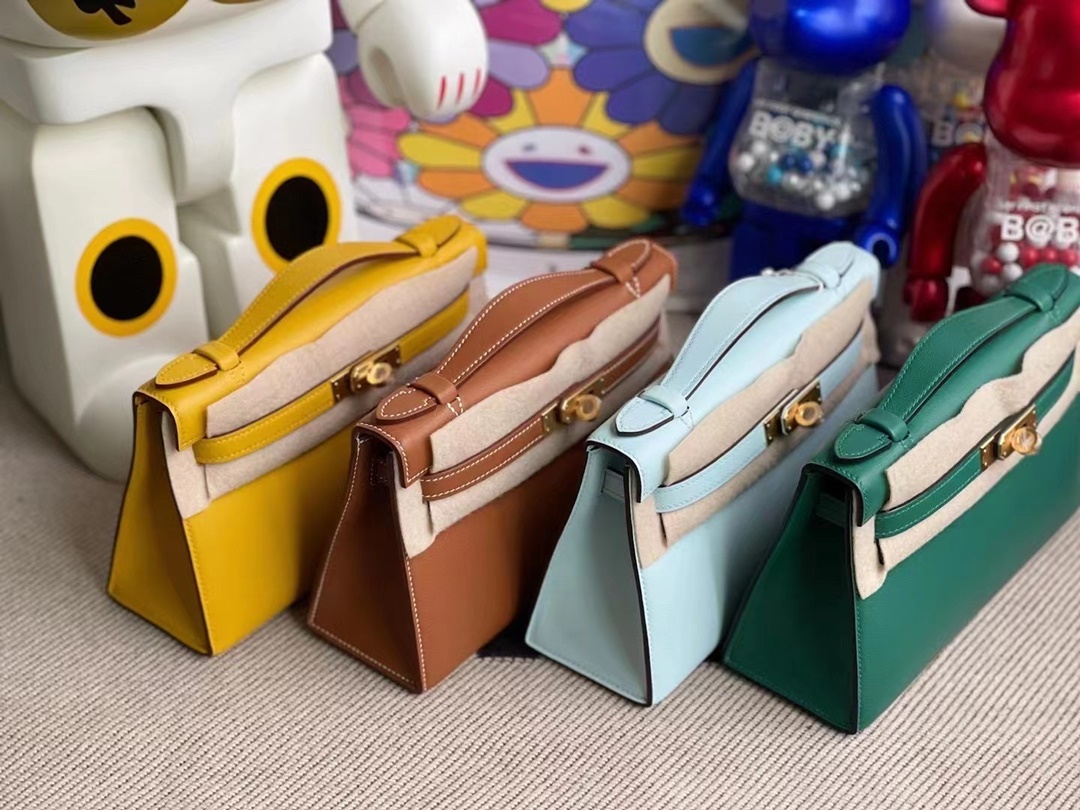 Hermes MiniKelly Pochette Epsom 18 Etoupe Hermes MiniKelly Pochette Epsom 18 Etoupe