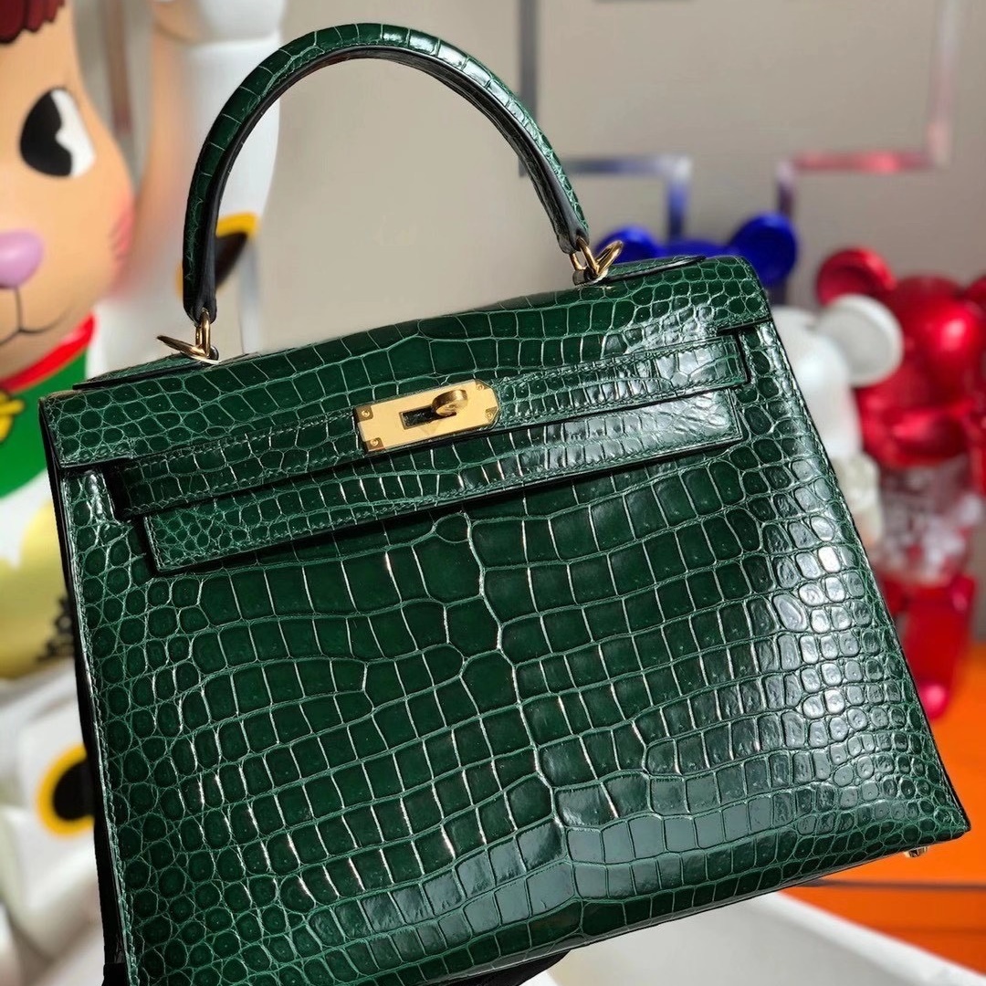 Hermes Kelly 28cm 67 Vert Fonce Shiny Porosus Crocodile Hermes Kelly 28cm 67 Vert Fonce Shiny Porosus Crocodile