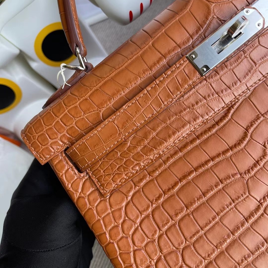 Hermes Kelly 32cm Matte Porosus Crocodile 37 Gold