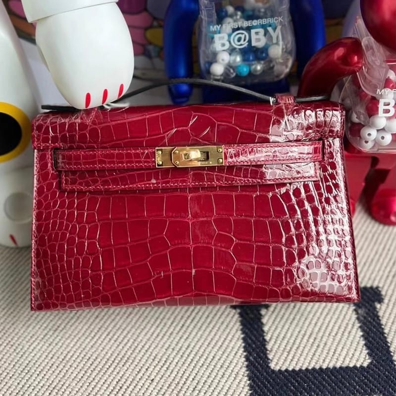 Hermes MiniKelly Pochette 22cm  Shiny Alligator Crocodile 55 Rouge H  GHW
