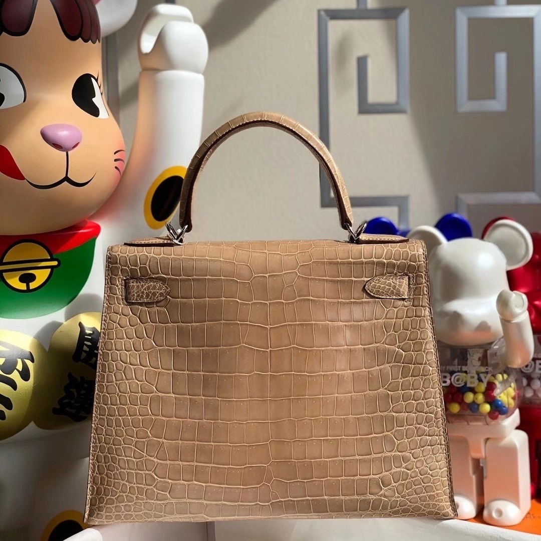 Hermes Kelly 28cm CK14 Beige 杏色 Shiny Porosus Crocodile ＾