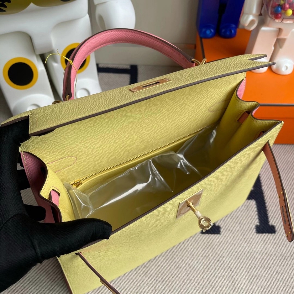 Hermes Kelly 28cm Hss Epsom 1Z jaune poussin 1Q rose confetti Hermes Kelly 28cm Hss Epsom 1Z jaune poussin 1Q rose confetti