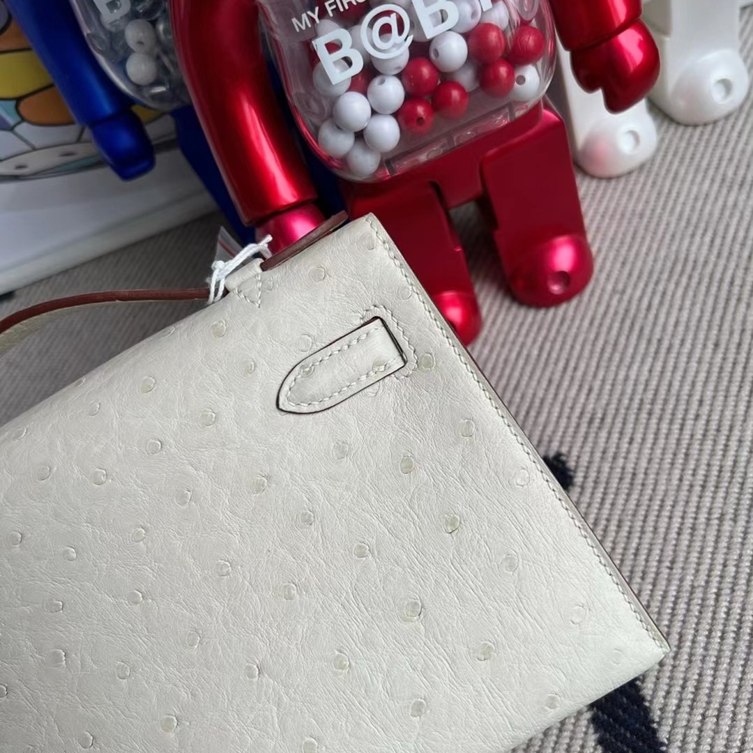 Hermes MiniKelly Pochette 22cm Ostrich KK 3C Parchemin GHW Hermes MiniKelly Pochette 22cm Ostrich KK 3C Parchemin GHW