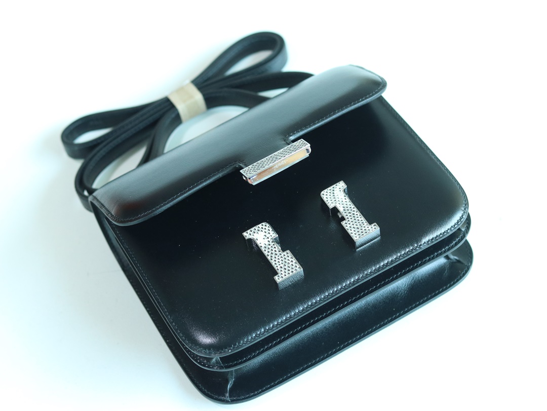 【 STOCK 】HERMES CONSTANCE 18 89NOIR BOX