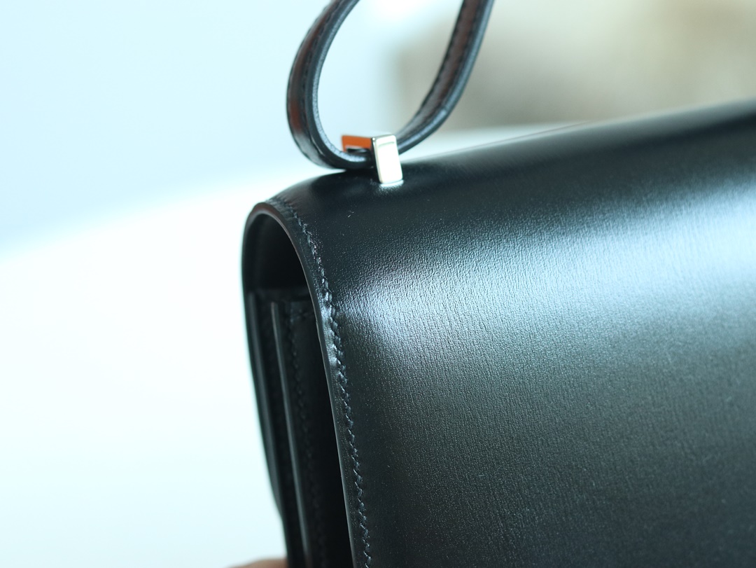 【 STOCK 】HERMES CONSTANCE 18 89NOIR BOX