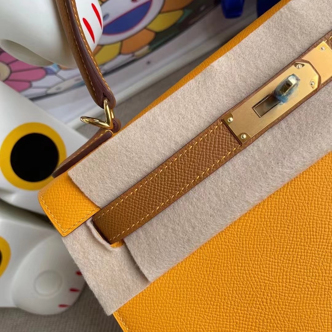 Hermes Kelly 28cm Hss Epsom 9V Jaune Dor 37 gold Hermes Kelly 28cm Hss Epsom 9V Jaune Dor 37 gold