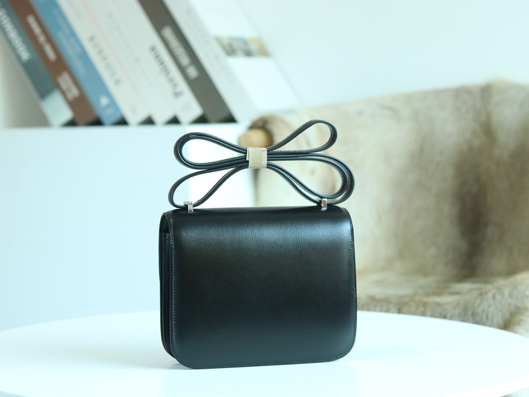 【 STOCK 】HERMES CONSTANCE 18 89NOIR BOX