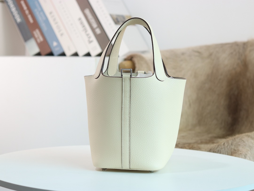 【 STOCK 】HERMES Picotin Lock 18cm Clemence i2 Nata PHW