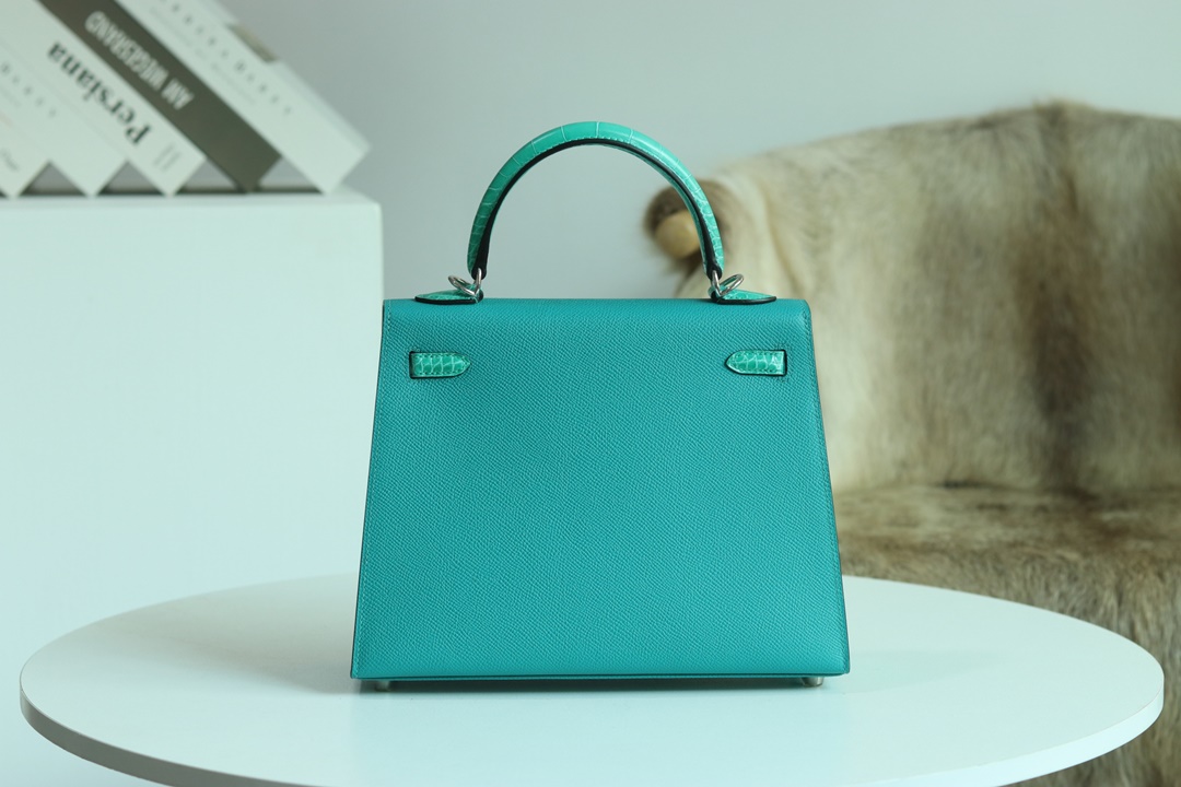 【 STOCK 】HERMES KELLY25  EPSOM SILVER HARDWARE