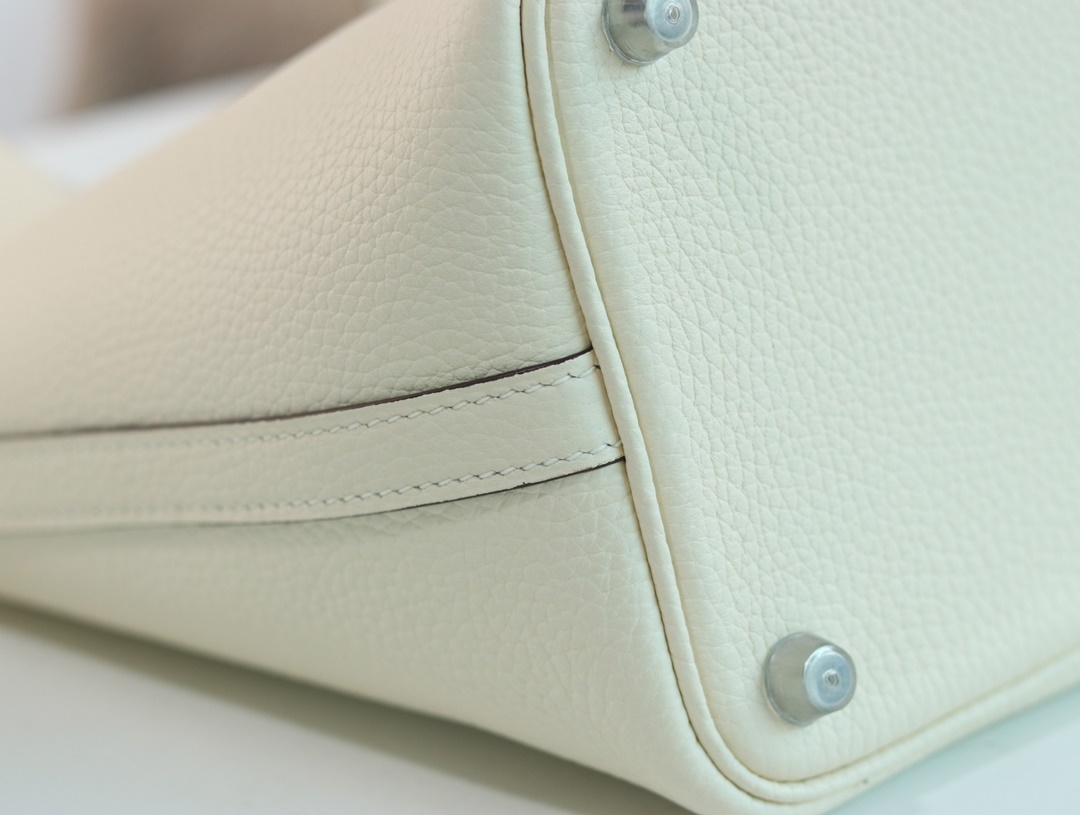 【 STOCK 】HERMES Picotin Lock 18cm Clemence i2 Nata PHW