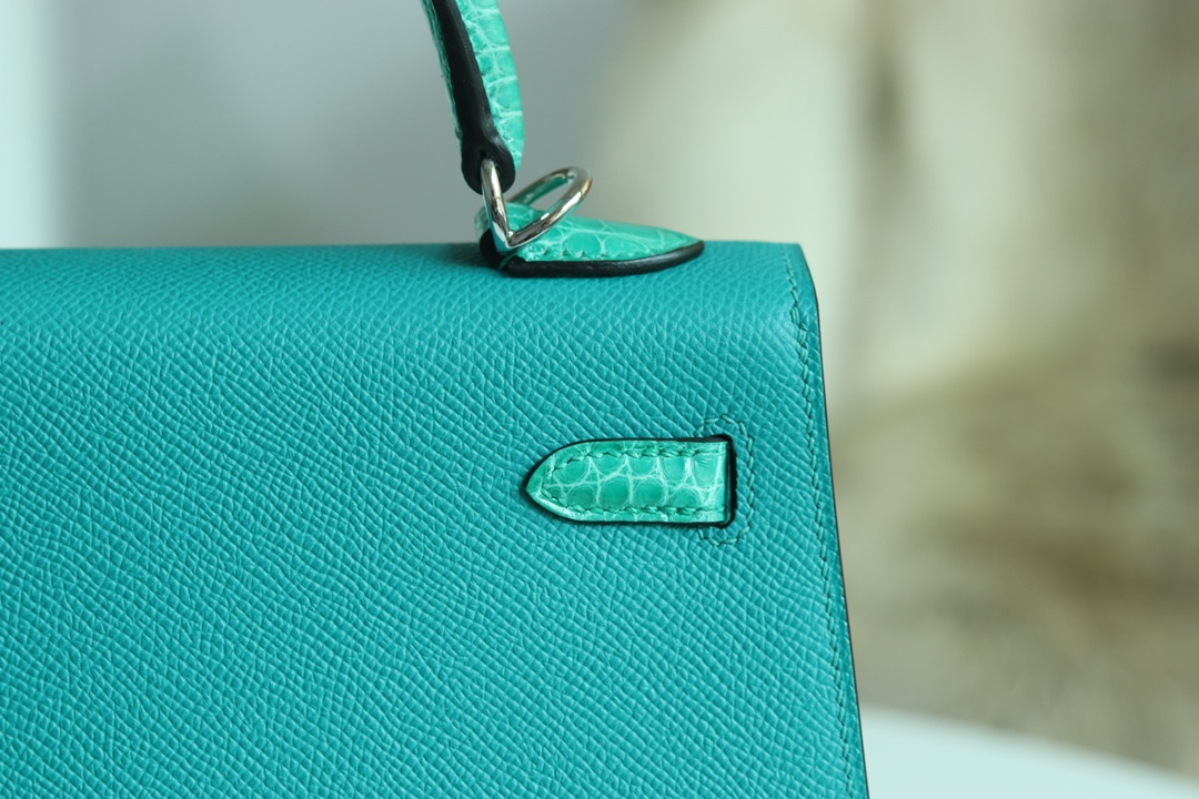 【 STOCK 】HERMES KELLY25  EPSOM SILVER HARDWARE