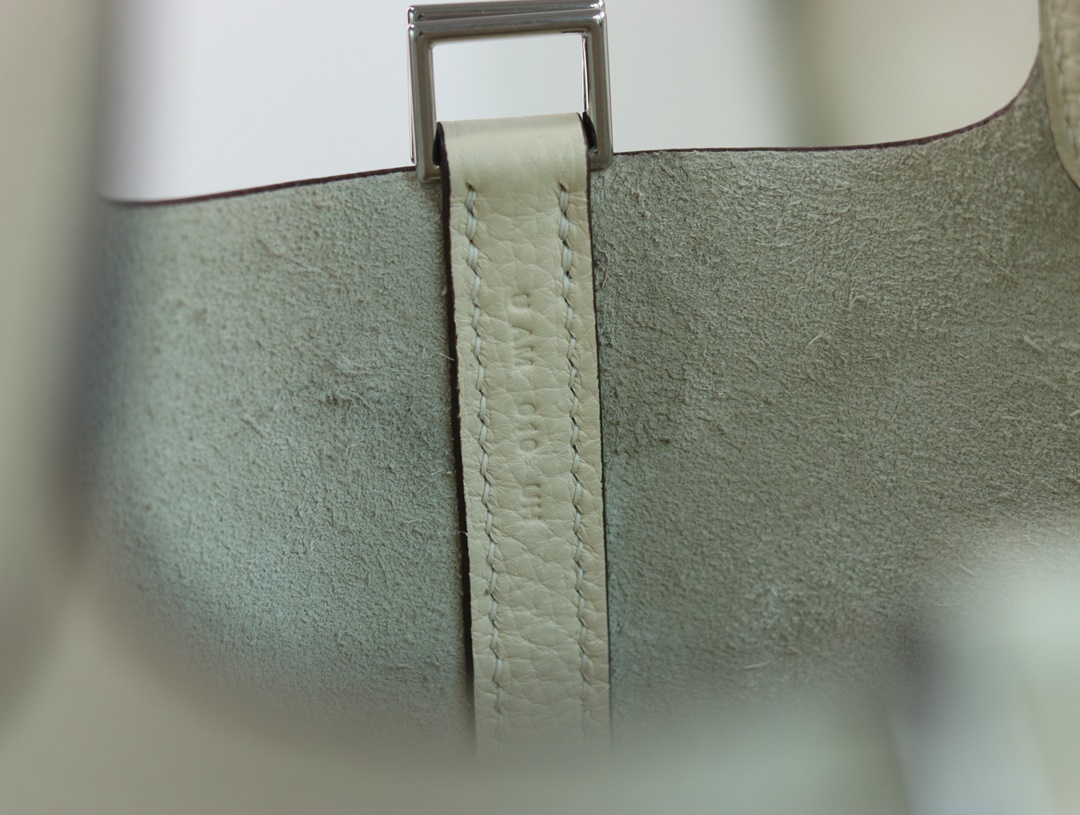 【 STOCK 】HERMES Picotin Lock 18cm Clemence i2 Nata PHW