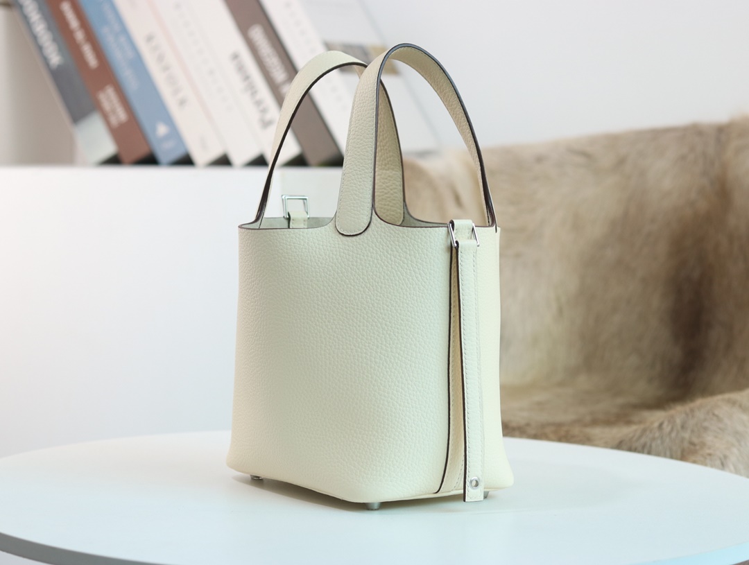【 STOCK 】HERMES Picotin Lock 18cm Clemence i2 Nata PHW