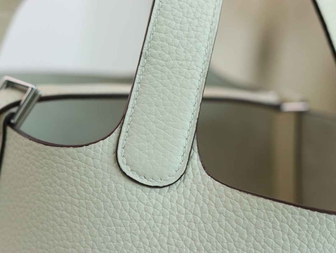 【 STOCK 】HERMES Picotin Lock 18cm Clemence i2 Nata PHW