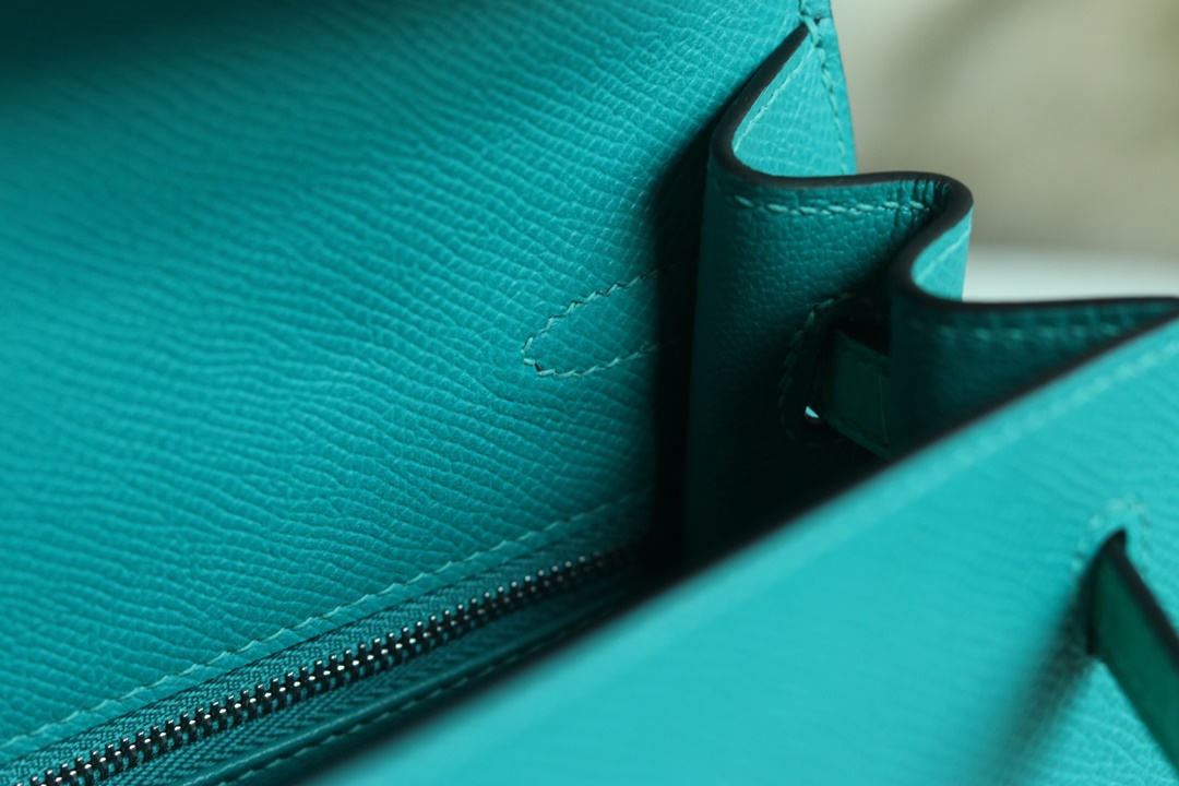 【 STOCK 】HERMES KELLY25  EPSOM SILVER HARDWARE