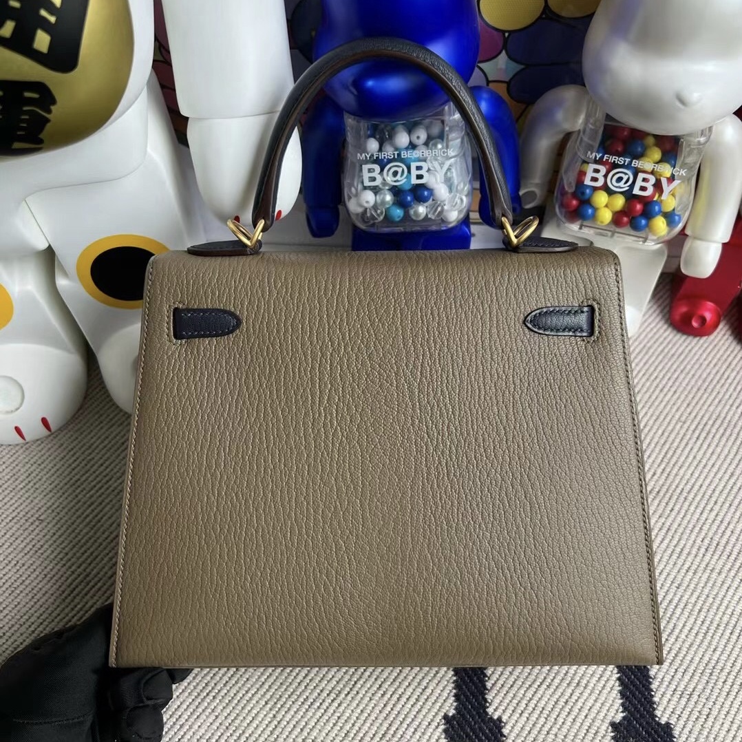 Hermès Kelly 25cm Chevre Mysore 18  Etoupe2Z Blue nuit Brushed gold hardware