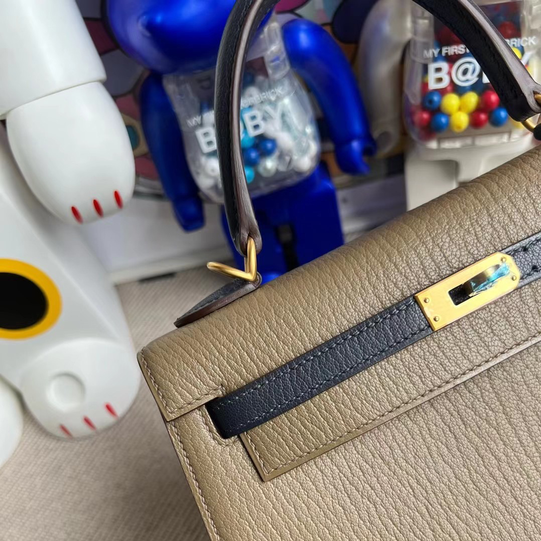 Hermès Kelly 25cm Chevre Mysore 18  Etoupe2Z Blue nuit Brushed gold hardware