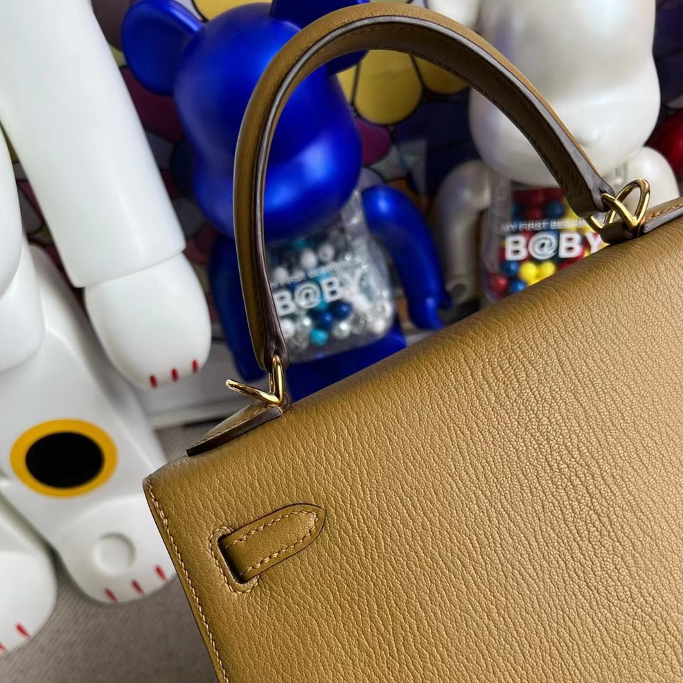 Hermes Kelly 25 Chevre Mysore 2H Kraft Gold Hardware Hermes Kelly 25 Chevre Mysore 2H Kraft Gold Hardware