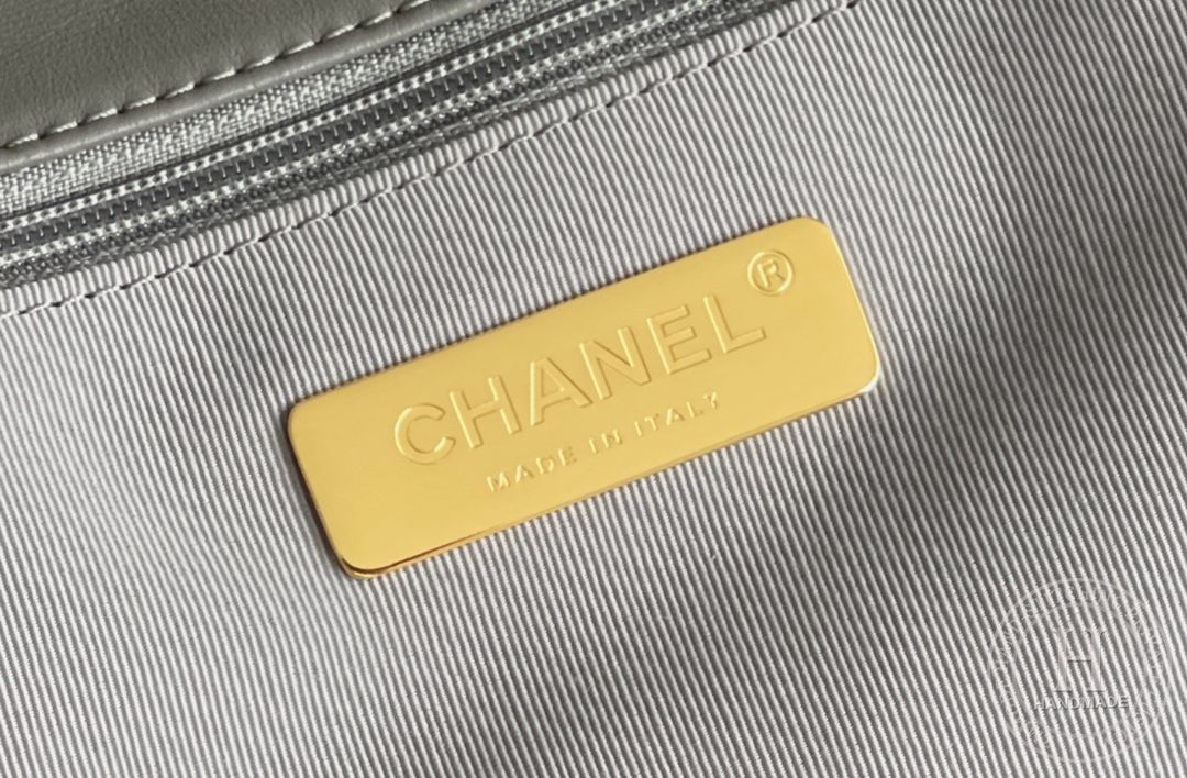 CHANEL 19BAG 26CM