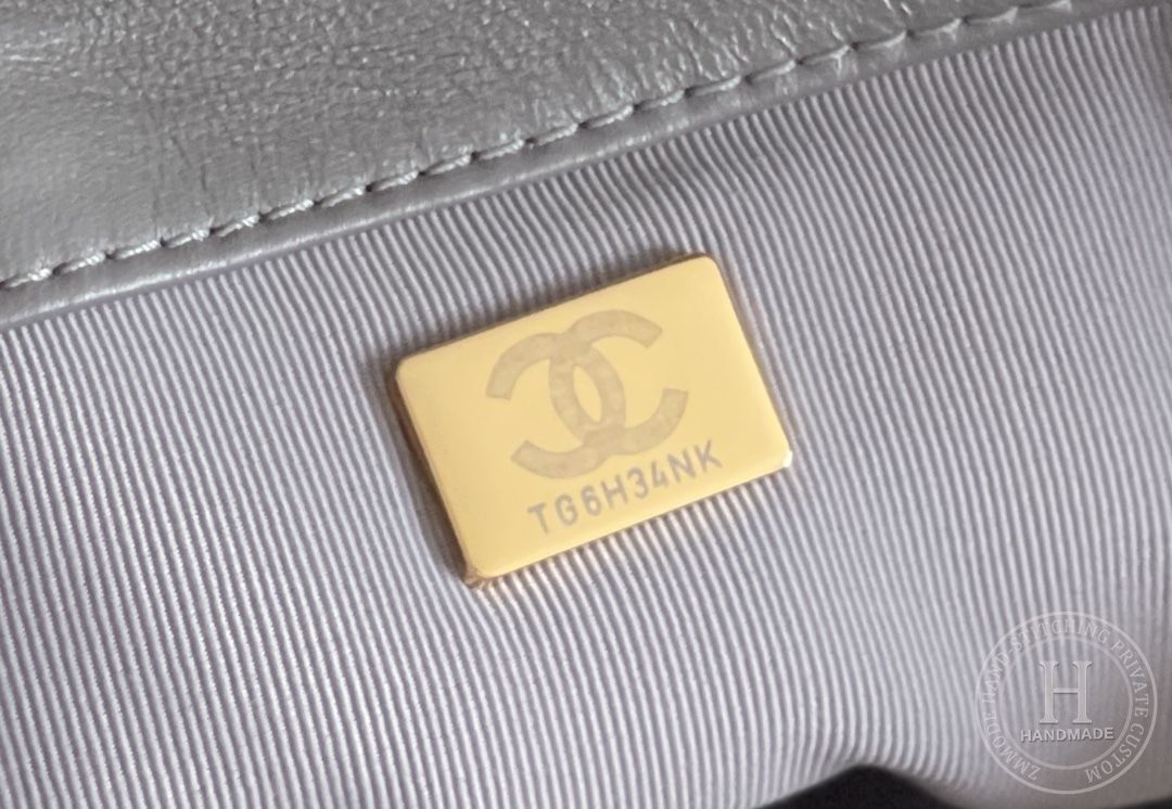 CHANEL 19BAG 26CM