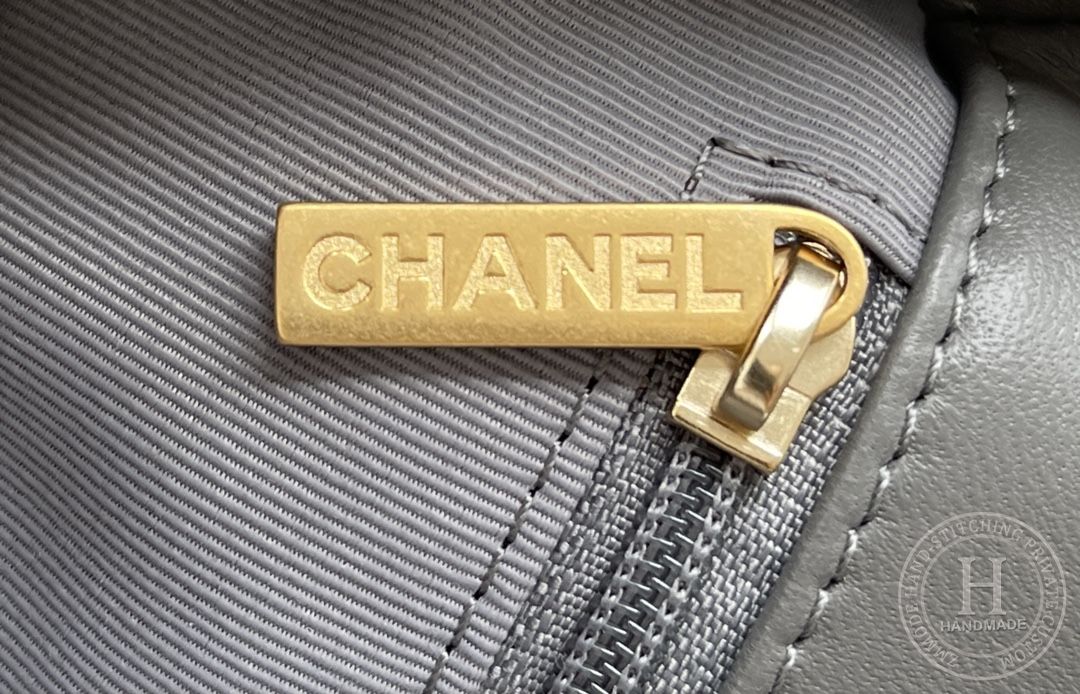 CHANEL 19BAG 26CM