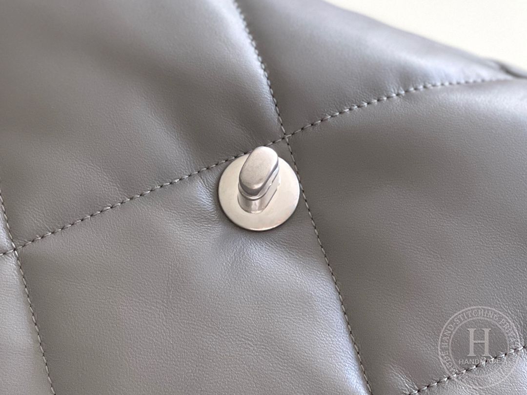 CHANEL 19BAG 26CM
