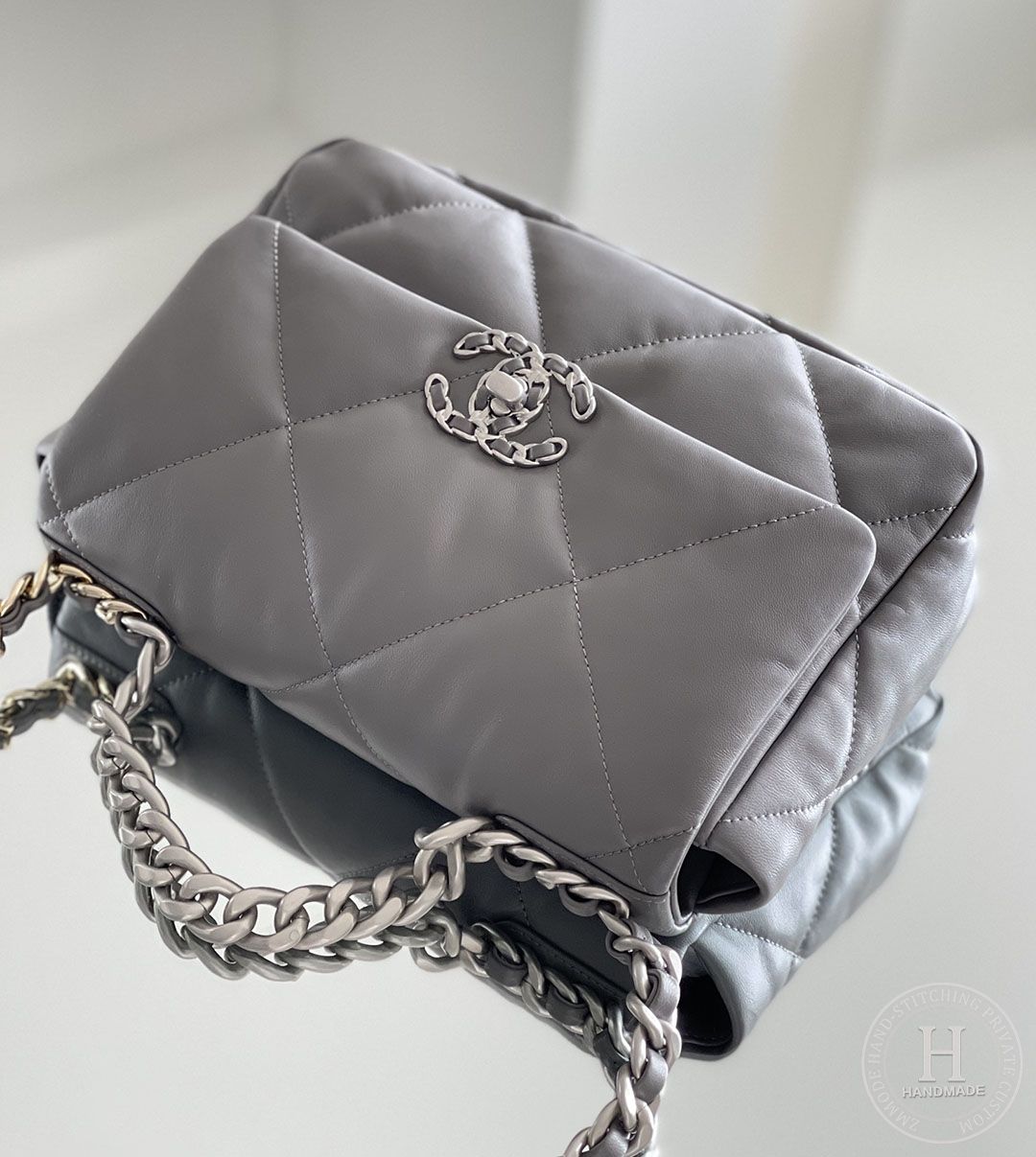 CHANEL 19BAG 26CM