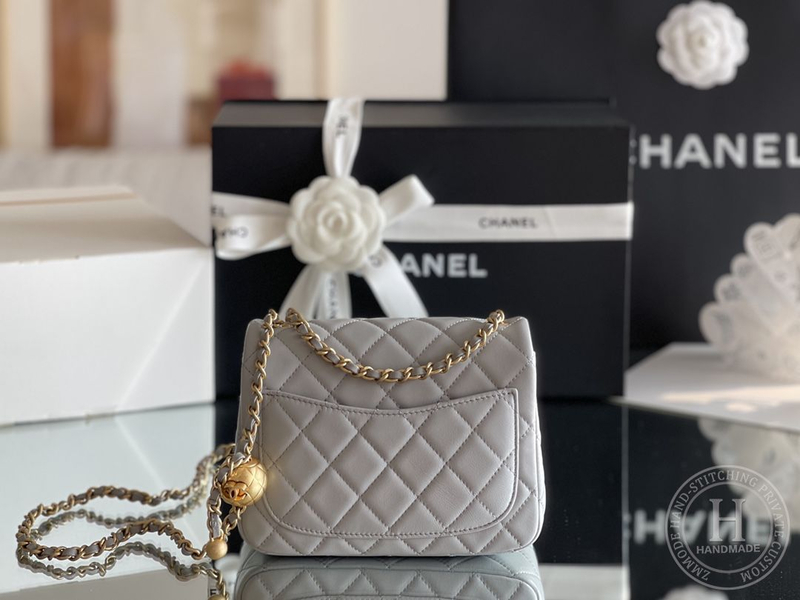 Lambskin Quilted Mini Square Flap White-3757